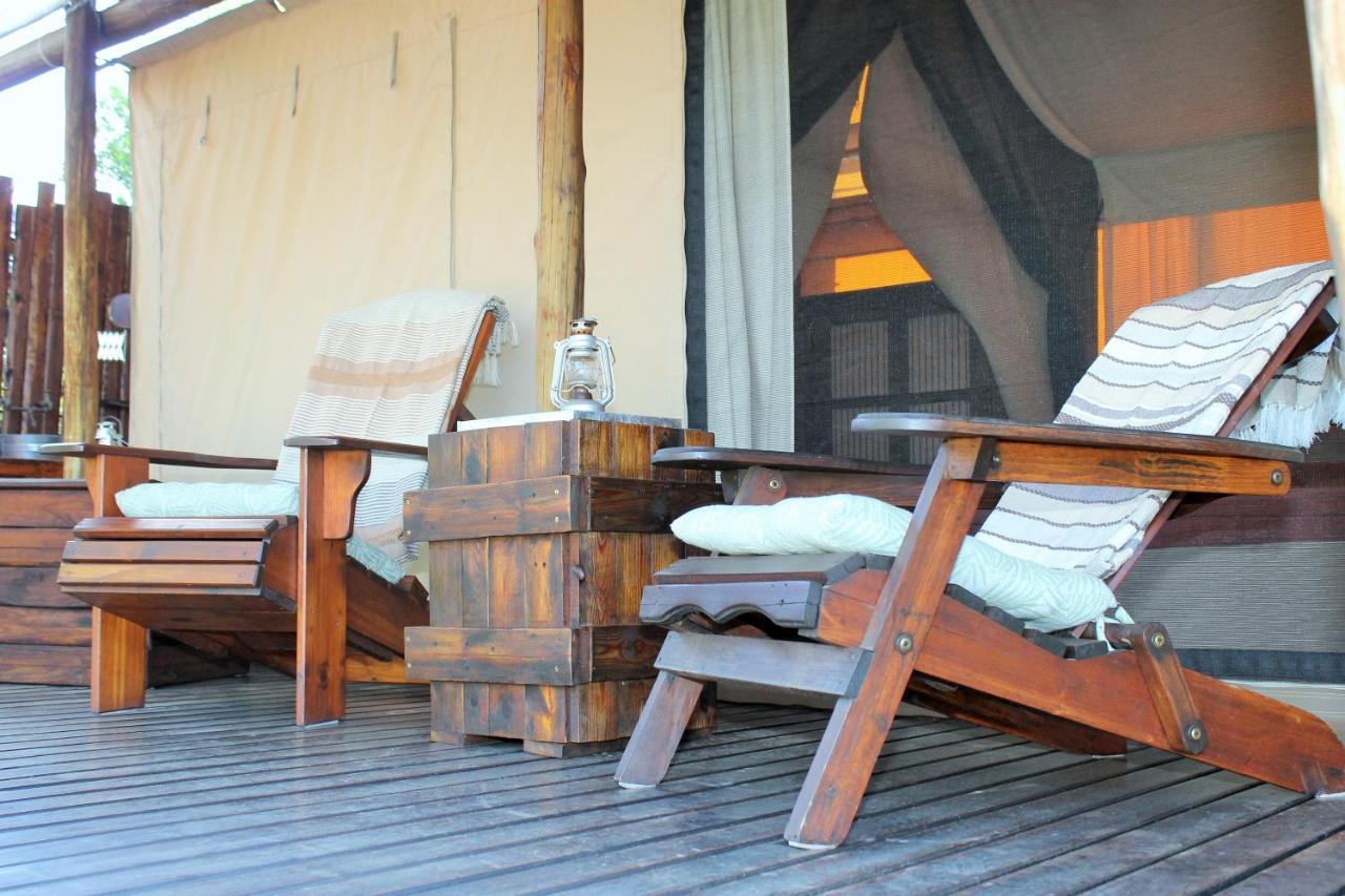Out In Africa Wildlife Lodge Hammanskraal Exterior photo