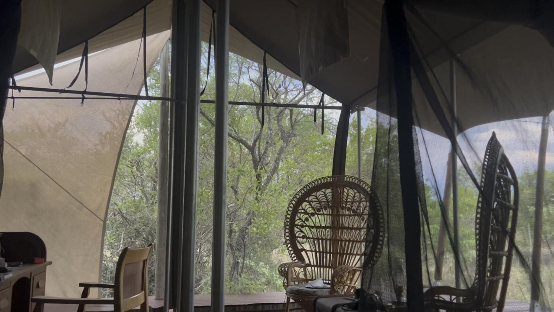Out In Africa Wildlife Lodge Hammanskraal Exterior photo
