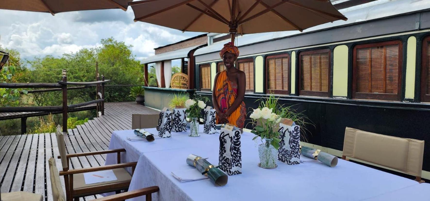 Out In Africa Wildlife Lodge Hammanskraal Exterior photo
